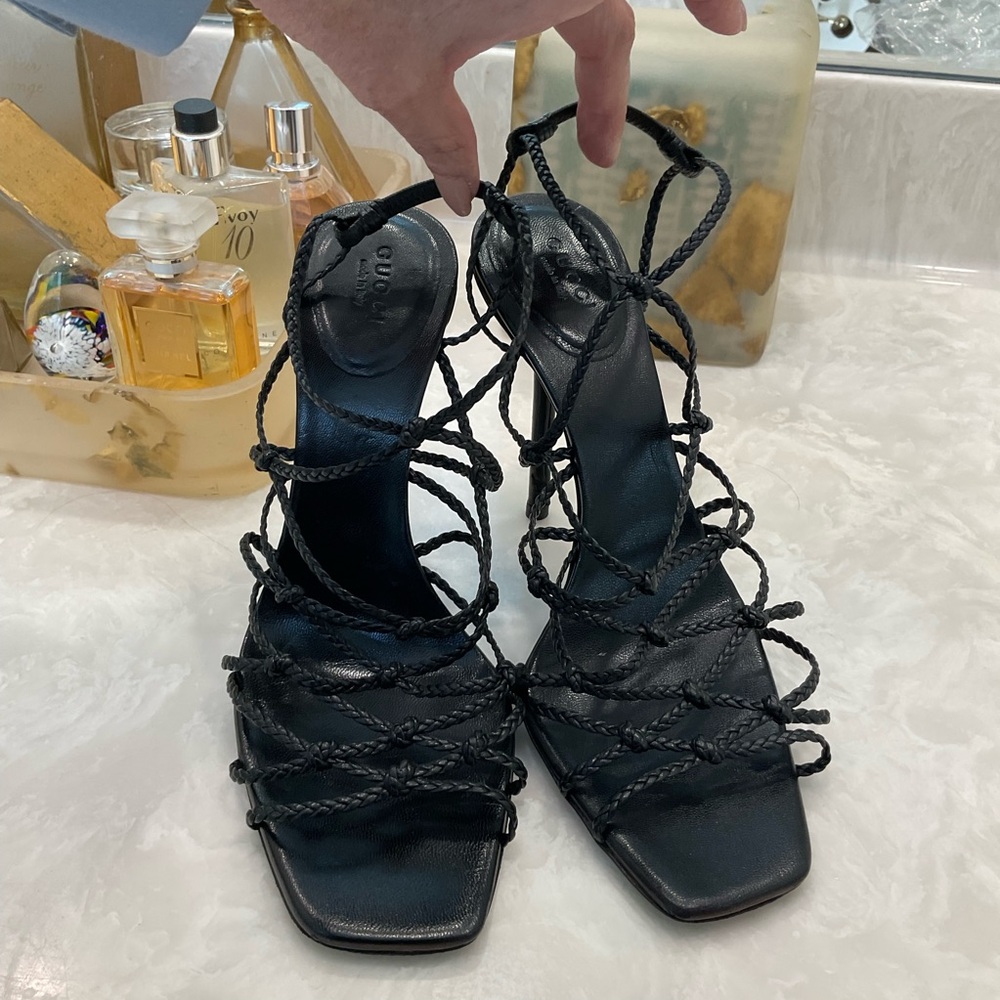Gucci strappy sandal heels, black, beautiful!, great condition, size 8.5 - Picture 6 of 15